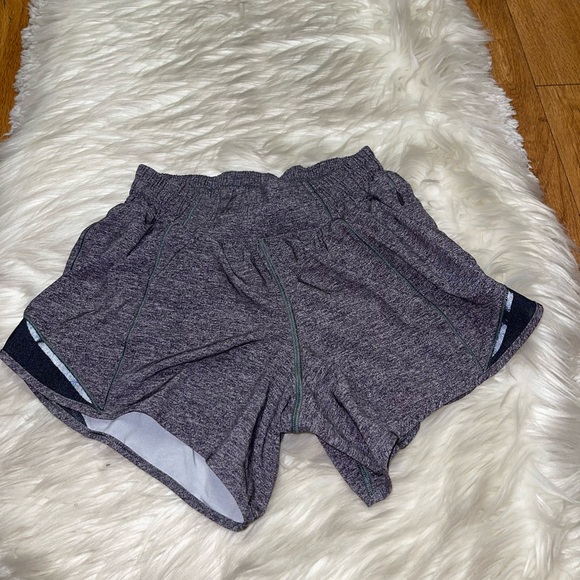 Lululemon Hotty Hot Short - Picture 2 of 10